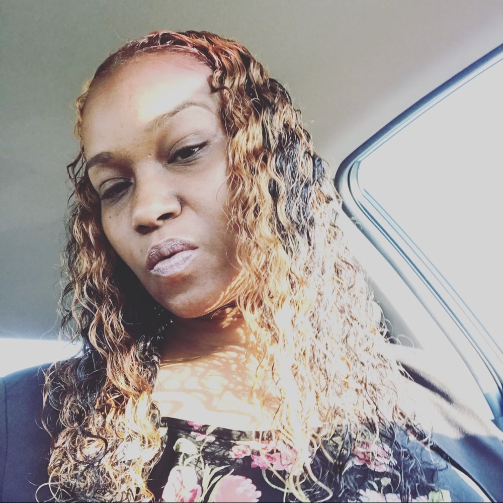 Meet your Posher, Sharron